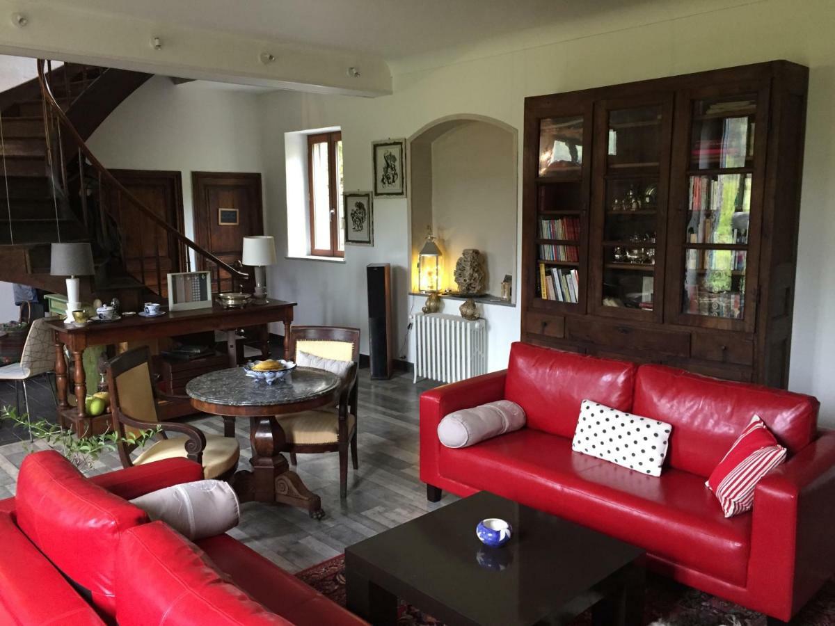 Bed and Breakfast Aux Berges Du Coubisou Exterior foto